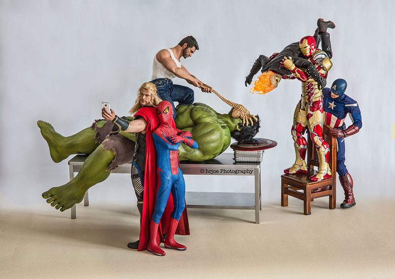 Illustration for article titled The Quirky Life Of Superheroes Off The Job, As Told By Hot Toys Figures